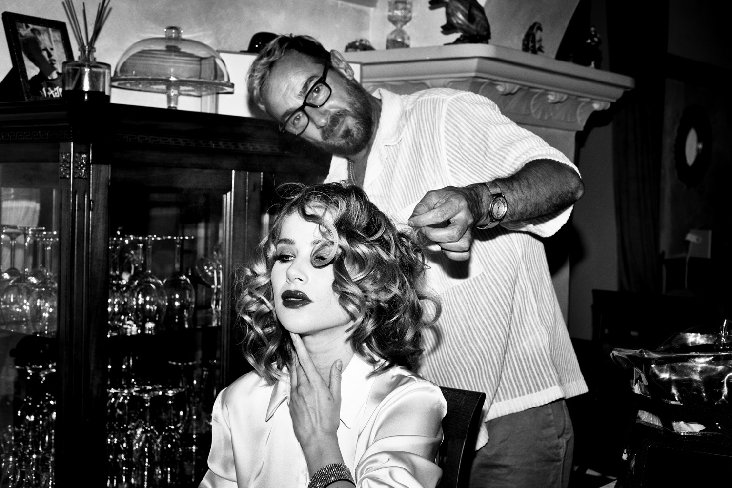 Alessandro finalizing Paulina Pastuszczak's hairstyle for 'Shattered Privacy.'